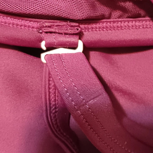 Athleta Twister Tankini Swim Tank Cross Back Burgundy Berry Sz36B/C - Picture 9 of 13